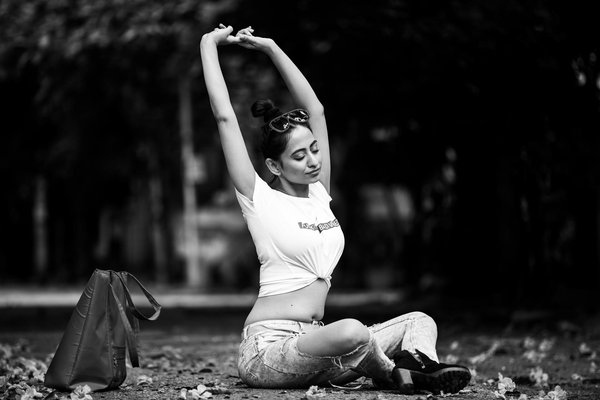 How Can UK Women's Fashion Stay Relevant in a Rapidly Changing World?